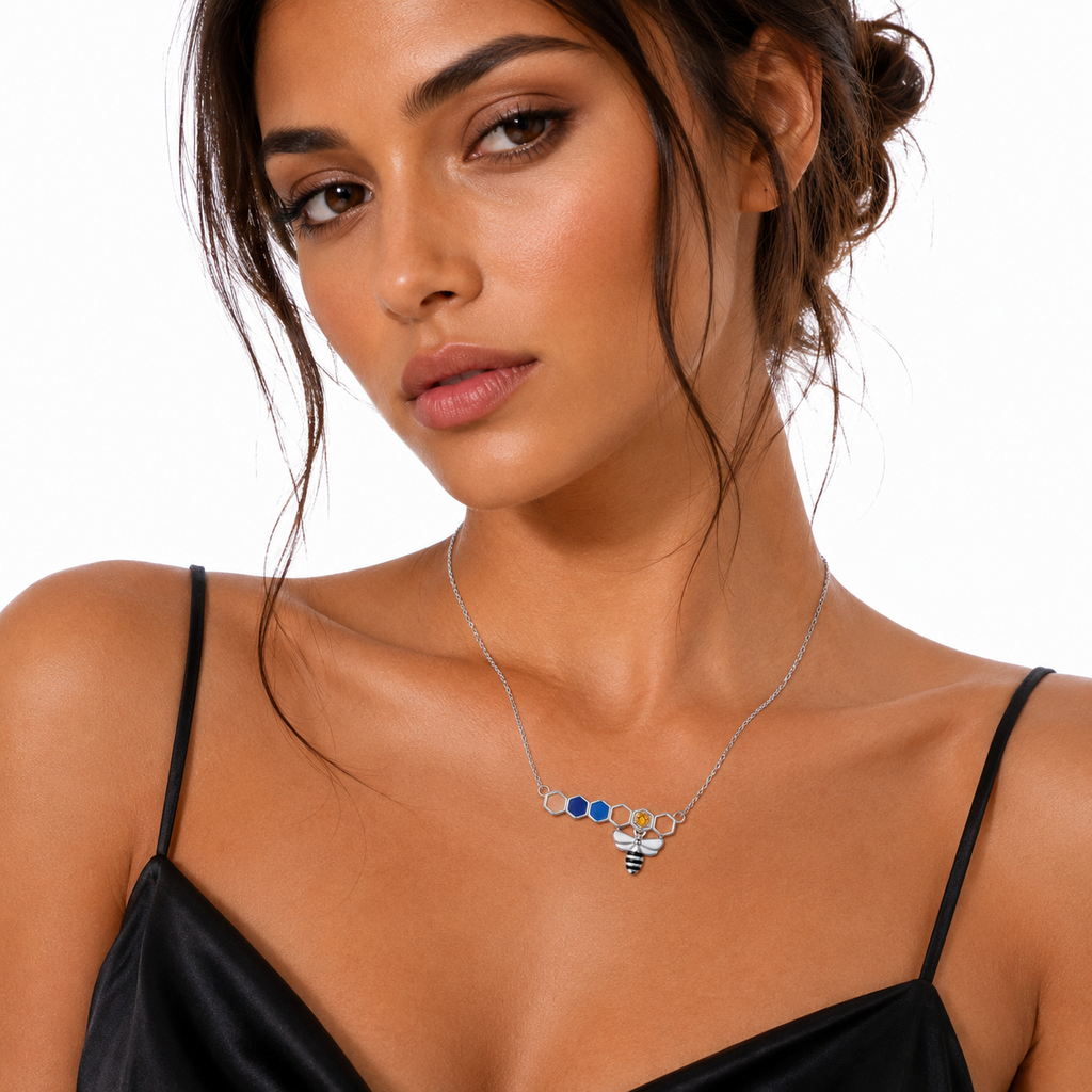 Mélia Bee Necklace