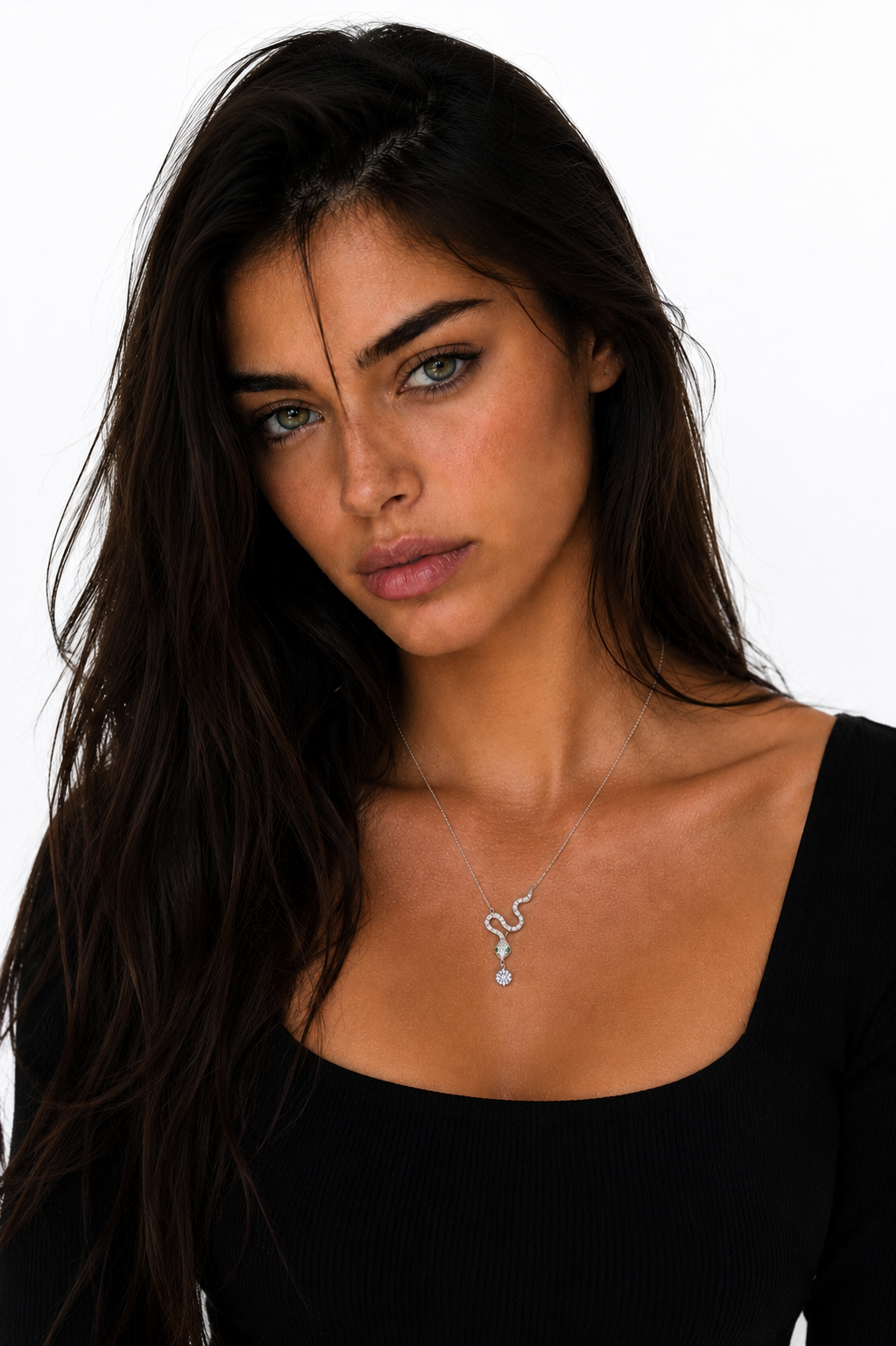 Serpenita necklace