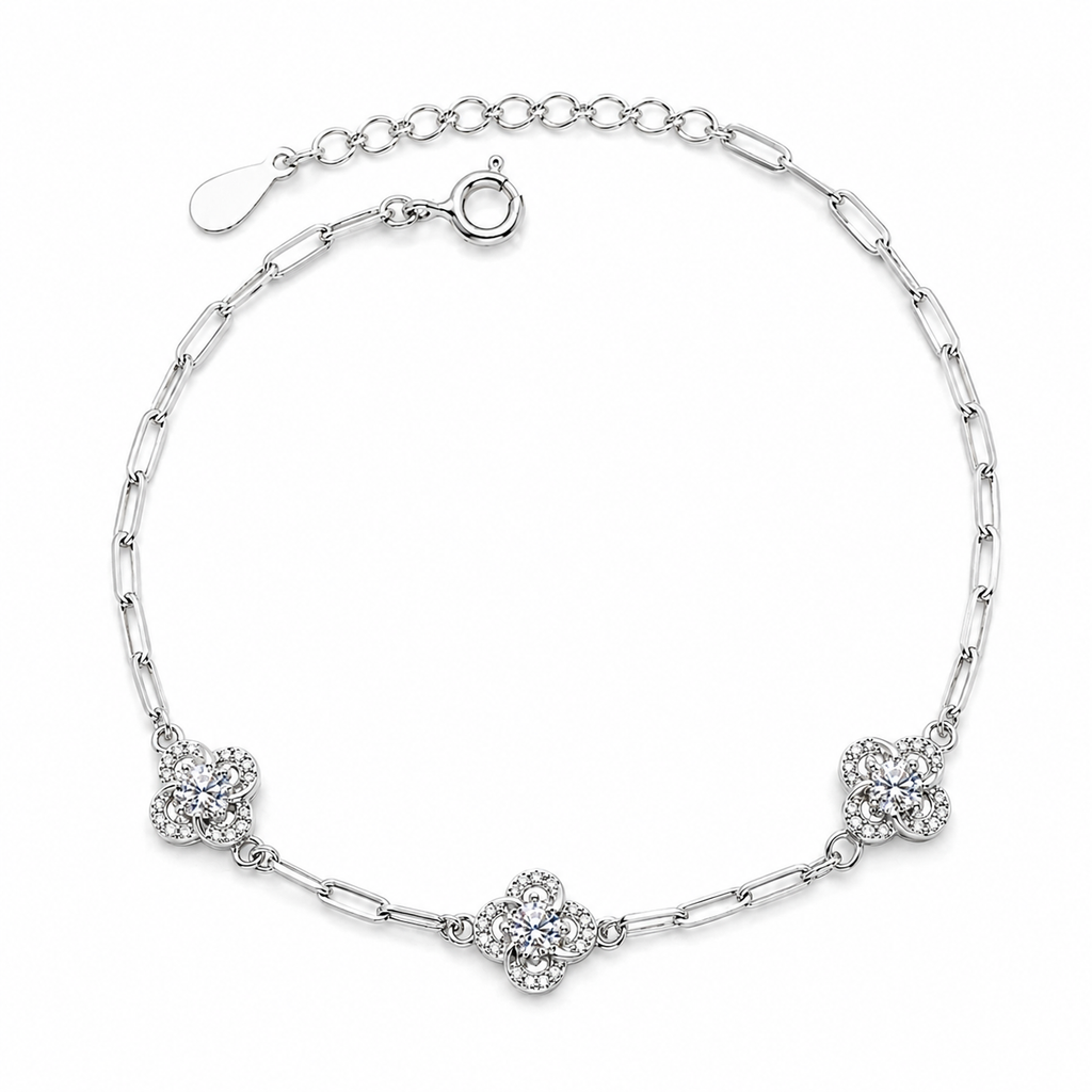 Gleaming clover bracelet