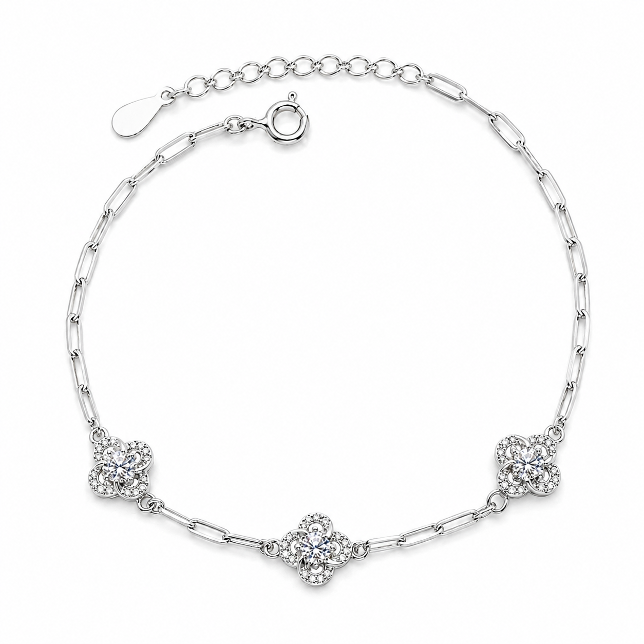 Gleaming clover bracelet